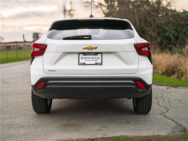 2024 Chevrolet Trax LS (Stk: S653188BA) in Surrey - Image 5 of 19