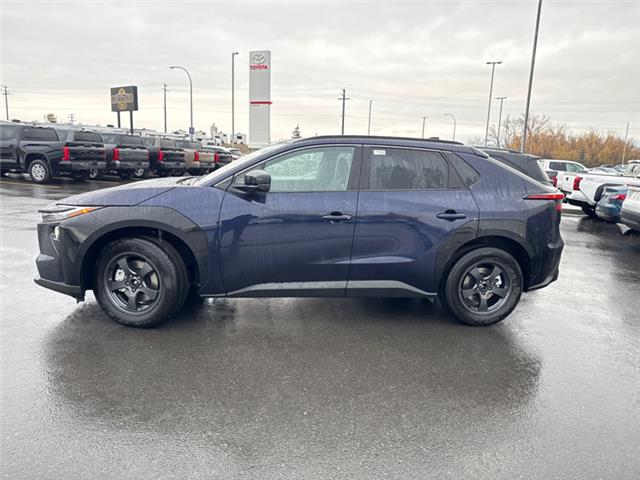 2026 Toyota bZ XLE (Stk: J013477) in Cranbrook - Image 2 of 20