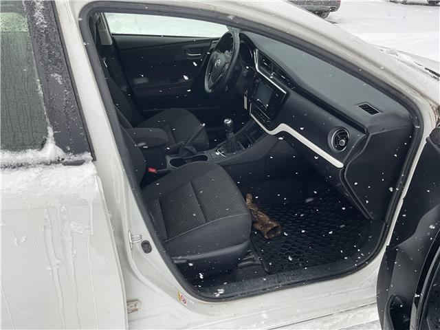 2018 Toyota Corolla iM Base (Stk: 251639) in Kingston - Image 10 of 28