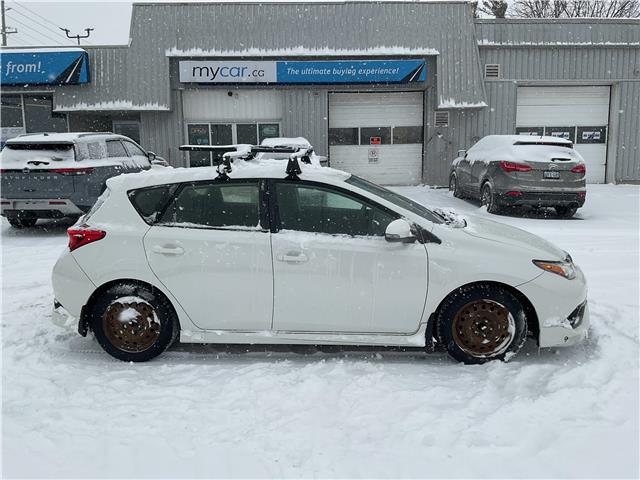 2018 Toyota Corolla iM Base (Stk: 251639) in Kingston - Image 2 of 28