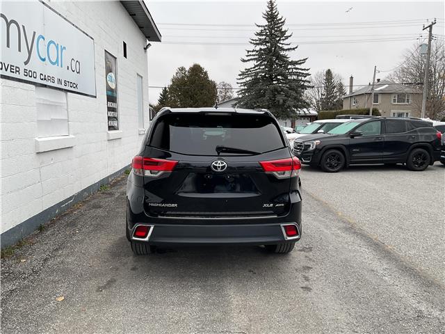 2017 Toyota Highlander  (Stk: 251324) in North Bay - Image 4 of 23
