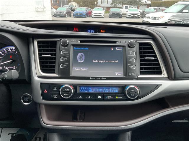 2017 Toyota Highlander  (Stk: 251324) in North Bay - Image 16 of 23