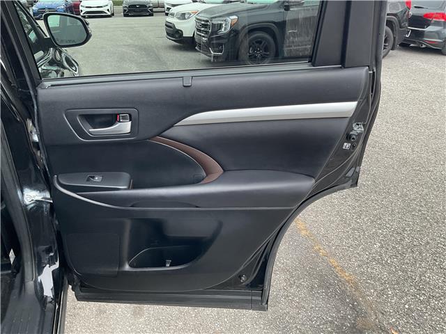 2017 Toyota Highlander  (Stk: 251324) in North Bay - Image 21 of 23