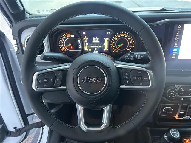 2026 Jeep Wrangler Sahara (Stk: 26-0033) in Toronto - Image 11 of 20