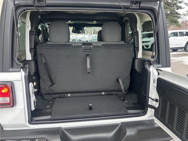 2026 Jeep Wrangler Sport (Stk: 26-0038) in Toronto - Image 19 of 20