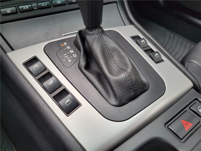 2006 BMW 3 Series 325 CABRIOLET | LOCAL TRADE | LEATHER | LOW KLMS (Stk: Z3516A) in St. Catharines - Image 10 of 27 2006 BMW 3 Series 325 CABRIOLET | LOCAL TRADE | LEATHER | LOW KLMS (Stk: Z3516A) in St. Catharines - Image 10 of 27