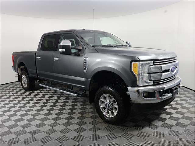 2017 Ford F-250 Lariat (Stk: A20588) in Calgary - Image 3 of 19 2017 Ford F-250 Lariat (Stk: A20588) in Calgary - Image 3 of 19