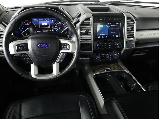 2017 Ford F-250 Lariat (Stk: A20588) in Calgary - Image 11 of 19 2017 Ford F-250 Lariat (Stk: A20588) in Calgary - Image 11 of 19