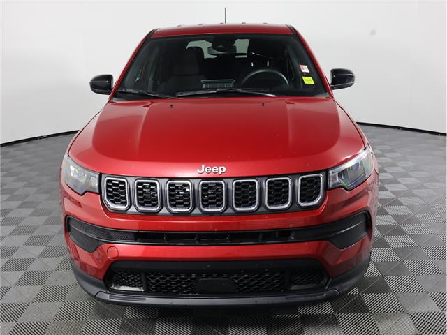 2025 Jeep Compass Sport (Stk: L632) in Calgary - Image 2 of 20