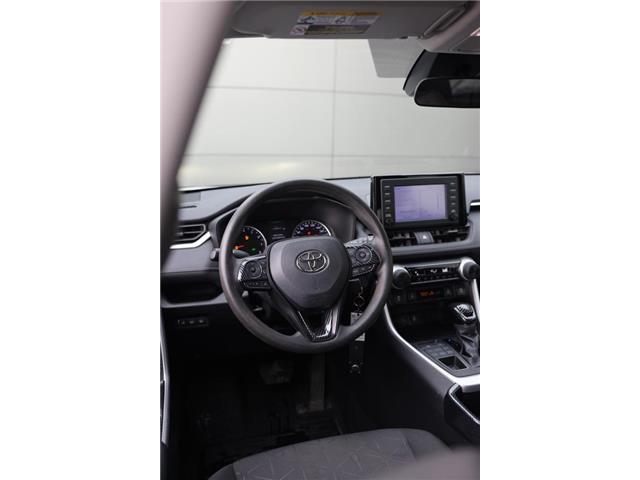 2022 Toyota RAV4 LE (Stk: TO058488) in London - Image 21 of 35