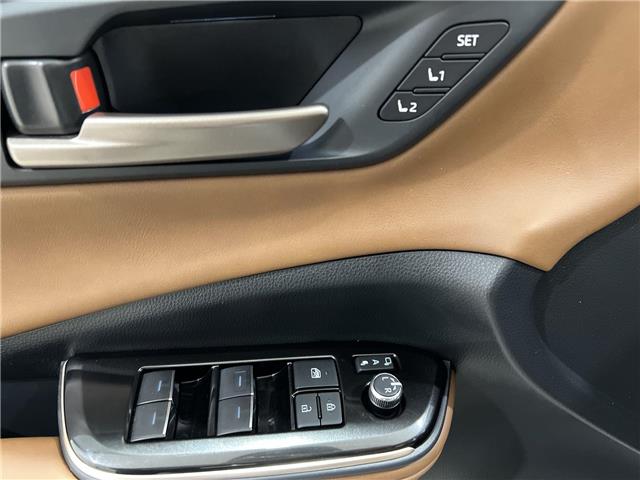 2025 Toyota Crown Signia  (Stk: 14111655A) in Markham - Image 14 of 31