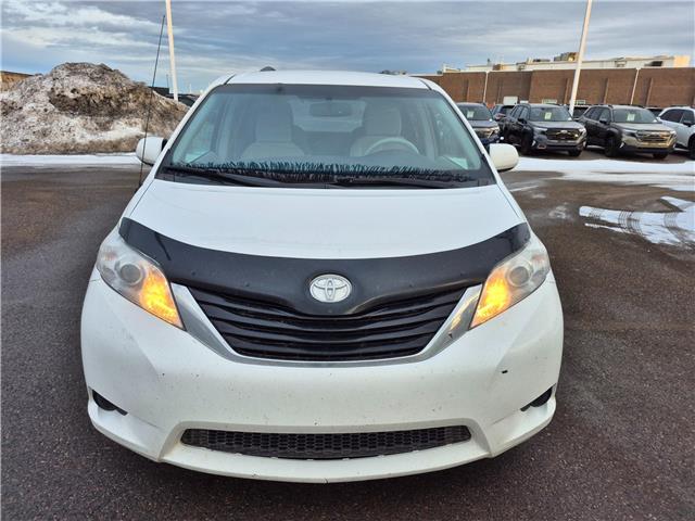 2014 Toyota Sienna LE (Stk: 300216) in Lethbridge - Image 8 of 10