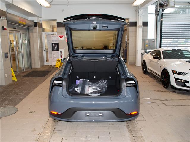 2026 Toyota Prius Plug-In Hybrid SE (Stk: 26566) in Kingston - Image 8 of 15