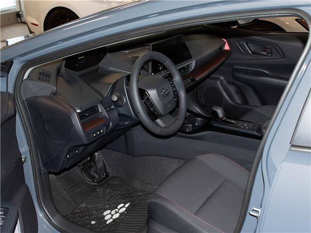 2026 Toyota Prius Plug-In Hybrid SE (Stk: 26566) in Kingston - Image 11 of 15