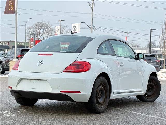 2016 Volkswagen Beetle 1.8 TSI Trendline (Stk: 6442A) in Welland - Image 2 of 15