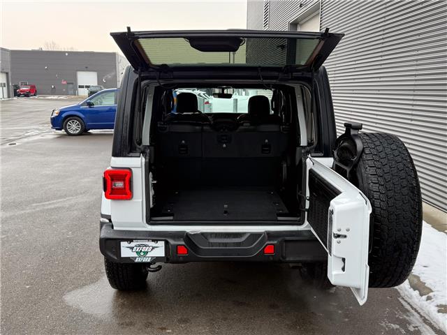 2021 Jeep Wrangler Unlimited Sahara (Stk: 25555A) in London - Image 6 of 23