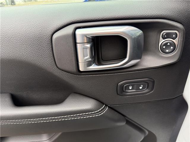 2021 Jeep Wrangler Unlimited Sahara (Stk: 25555A) in London - Image 18 of 23