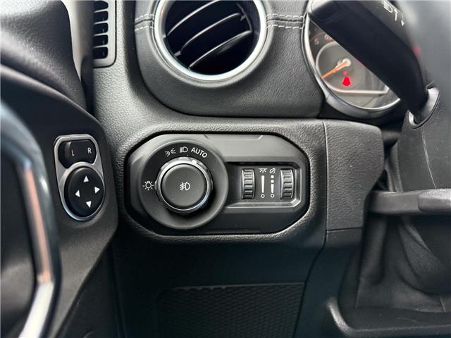 2021 Jeep Wrangler Unlimited Sahara (Stk: 25555A) in London - Image 19 of 23