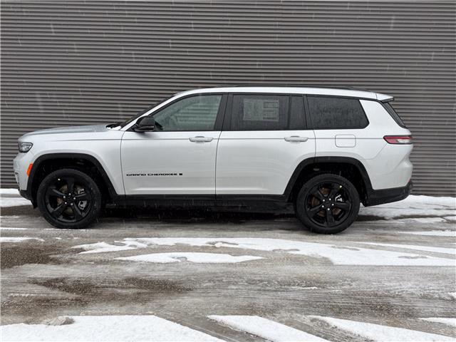 2025 Jeep Grand Cherokee L Limited (Stk: 25588) in London - Image 3 of 26