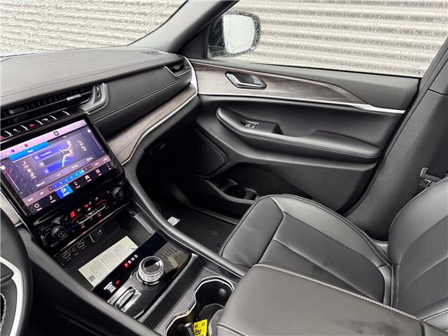 2025 Jeep Grand Cherokee L Limited (Stk: 25588) in London - Image 19 of 26