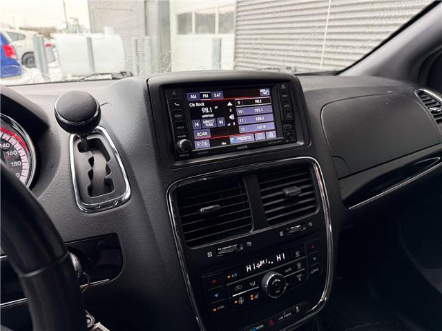 2020 Dodge Grand Caravan Premium Plus (Stk: 25205DB) in London - Image 19 of 31
