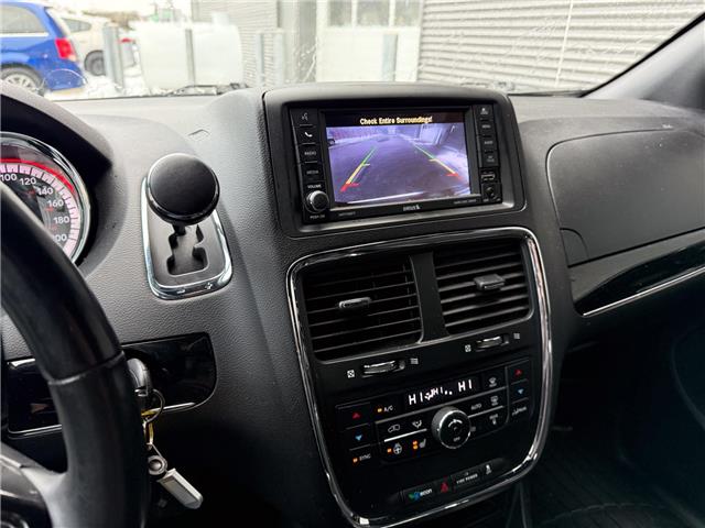 2020 Dodge Grand Caravan Premium Plus (Stk: 25205DB) in London - Image 20 of 31