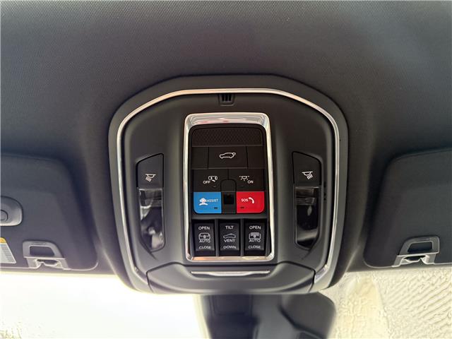 2025 Jeep Grand Cherokee Limited (Stk: 25582) in London - Image 23 of 27