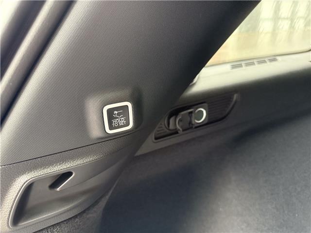 2025 Jeep Grand Cherokee Summit (Stk: 25586) in London - Image 27 of 28
