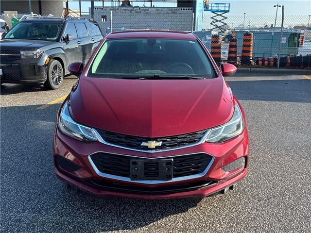 2017 Chevrolet Cruze Hatch LT Auto (Stk: 165000) in London - Image 2 of 8