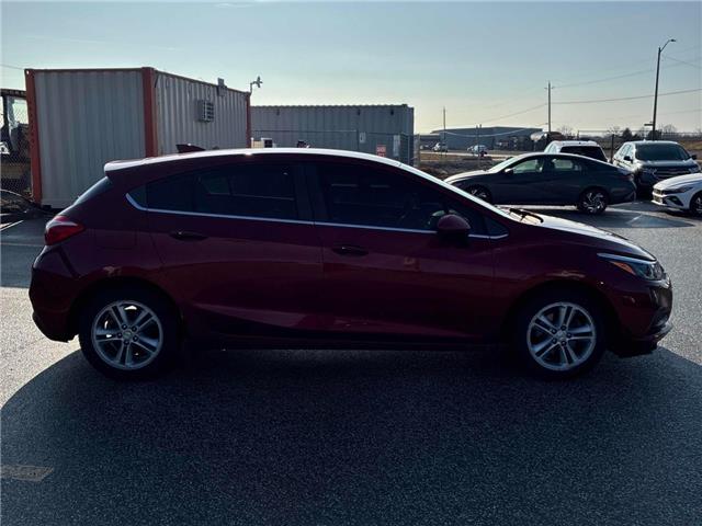 2017 Chevrolet Cruze Hatch LT Auto (Stk: 165000) in London - Image 4 of 8