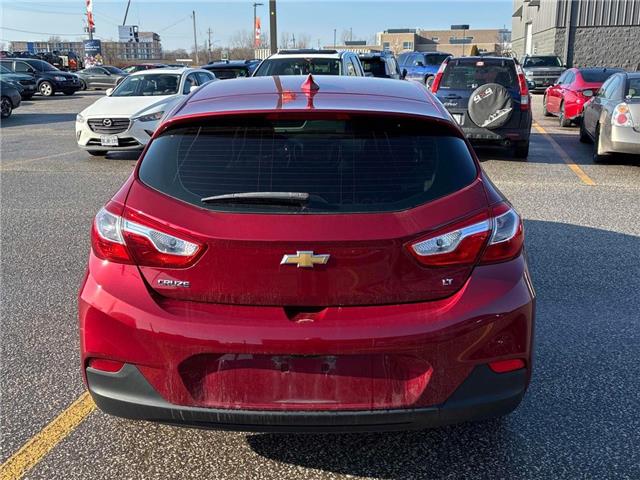 2017 Chevrolet Cruze Hatch LT Auto (Stk: 165000) in London - Image 5 of 8