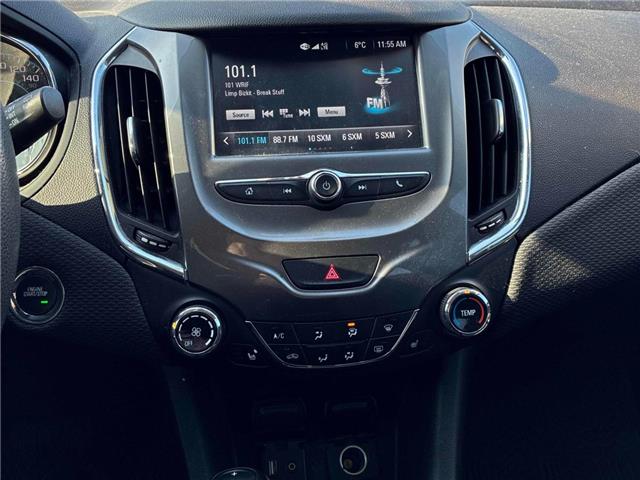 2017 Chevrolet Cruze Hatch LT Auto (Stk: 165000) in London - Image 8 of 8
