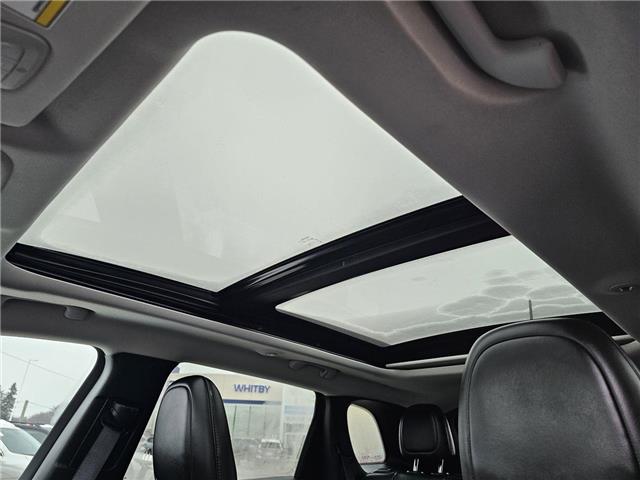 2022 Jeep Cherokee Trailhawk (Stk: 2105766A) in Whitby - Image 13 of 16