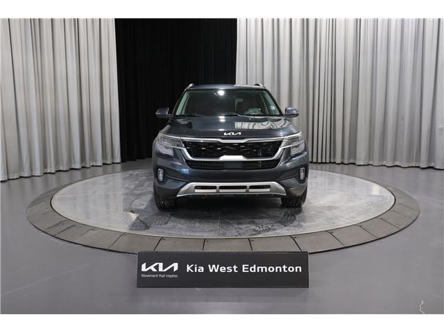 2023 Kia Seltos SX Turbo w/Burgundy Interior (Stk: 25616A) in Edmonton - Image 2 of 28