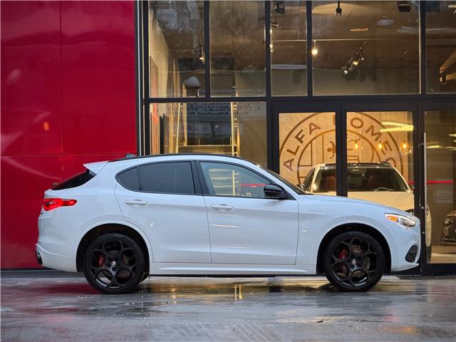2023 Alfa Romeo Stelvio ti (Stk: 429U) in Toronto - Image 4 of 30