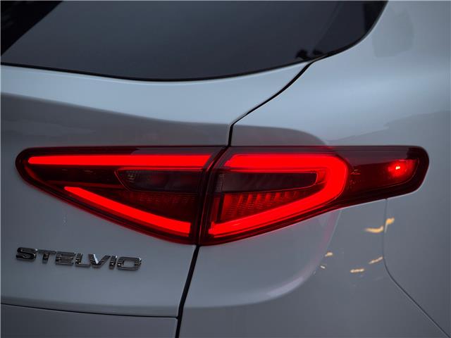 2023 Alfa Romeo Stelvio ti (Stk: 429U) in Toronto - Image 7 of 30