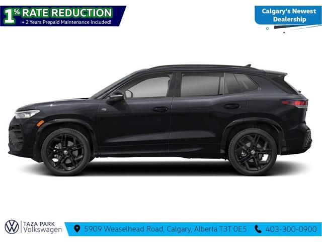 2026 Volkswagen Tiguan Comfortline R-Line Black Edition (Stk: TT-023) in Calgary - Image 2 of 11