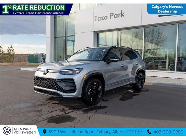 2026 Volkswagen Tiguan Comfortline R-Line Black Edition (Stk: TT-059) in Calgary - Image 1 of 25