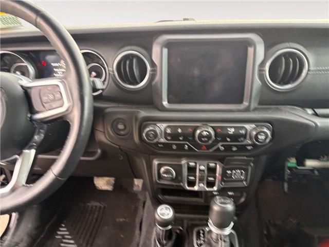 2018 Jeep Wrangler Unlimited Sahara (Stk: 380388) in Claresholm - Image 11 of 15 2018 Jeep Wrangler Unlimited Sahara (Stk: 380388) in Claresholm - Image 11 of 15