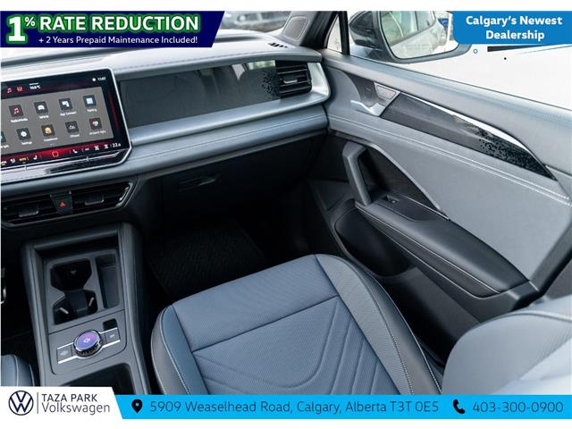 2026 Volkswagen Tiguan Comfortline R-Line Black Edition (Stk: TT-059) in Calgary - Image 22 of 25