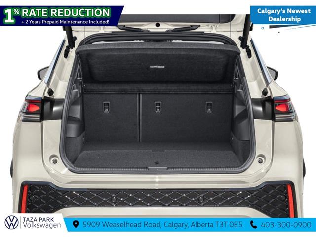 2026 Volkswagen Tiguan Highline Turbo R-Line (Stk: TT-141) in Calgary - Image 8 of 13 2026 Volkswagen Tiguan Highline Turbo R-Line (Stk: TT-141) in Calgary - Image 8 of 13