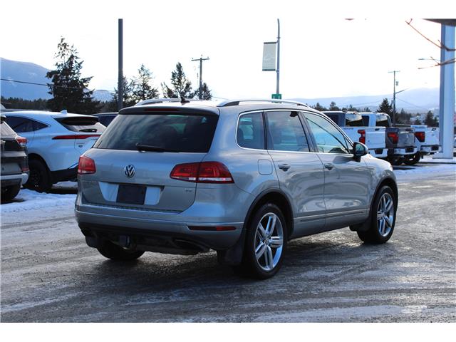 2017 Volkswagen Touareg 3.6L Execline (Stk: 01352U) in Cranbrook - Image 3 of 28