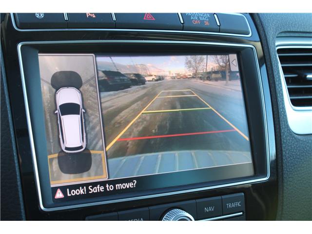 2017 Volkswagen Touareg 3.6L Execline (Stk: 01352U) in Cranbrook - Image 21 of 28