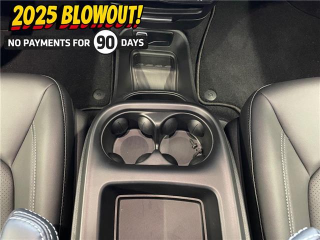 2025 Chrysler Pacifica Select (Stk: 30452) in Fort Macleod - Image 12 of 26