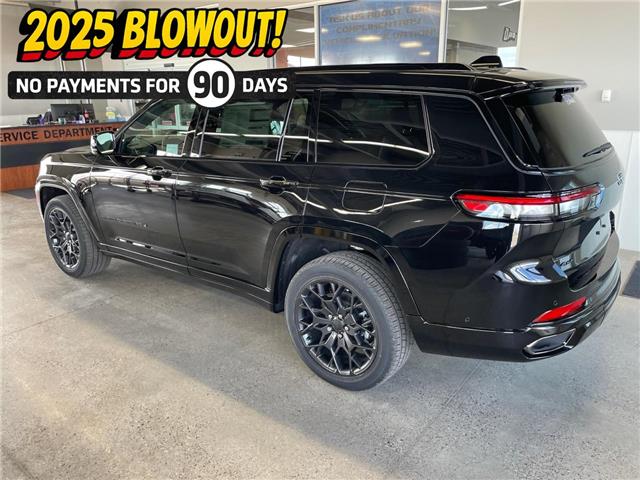 2025 Jeep Grand Cherokee L Summit (Stk: 25002) in Fort Macleod - Image 6 of 33