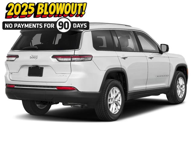 2025 Jeep Grand Cherokee L Laredo (Stk: 30467) in Fort Macleod - Image 2 of 12