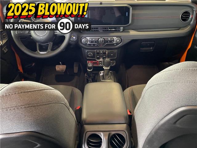 2025 Jeep Wrangler Rubicon (Stk: 30053) in Fort Macleod - Image 12 of 28