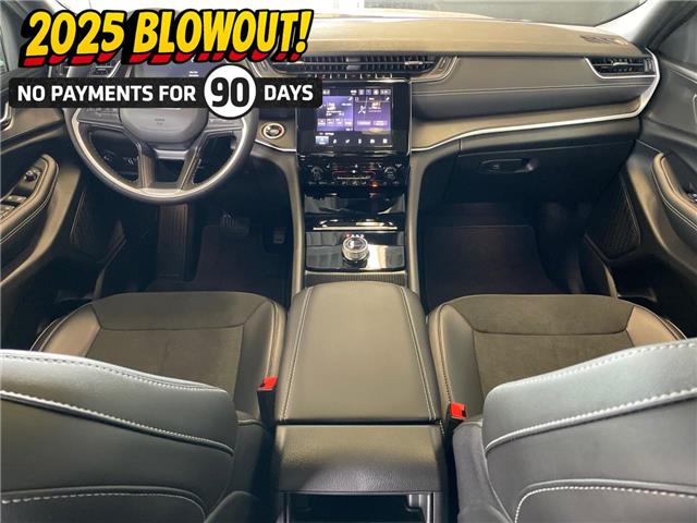 2025 Jeep Grand Cherokee Laredo (Stk: 25071) in Fort Macleod - Image 10 of 22