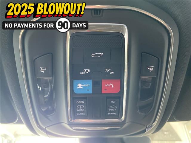 2025 Jeep Grand Cherokee Laredo (Stk: 25071) in Fort Macleod - Image 18 of 22