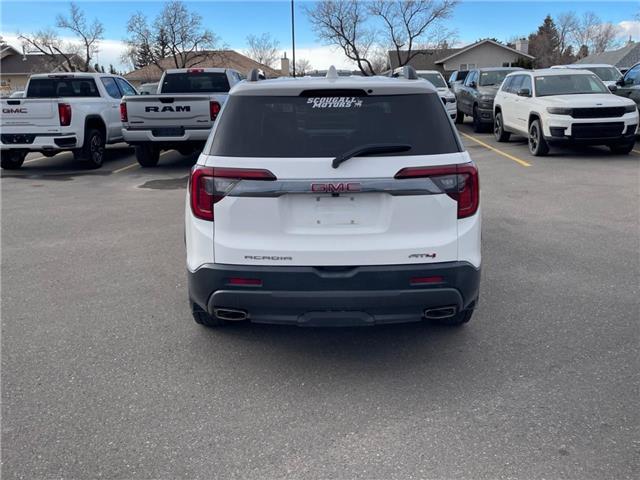 2023 GMC Acadia AT4 (Stk: 30472) in Fort Macleod - Image 4 of 7